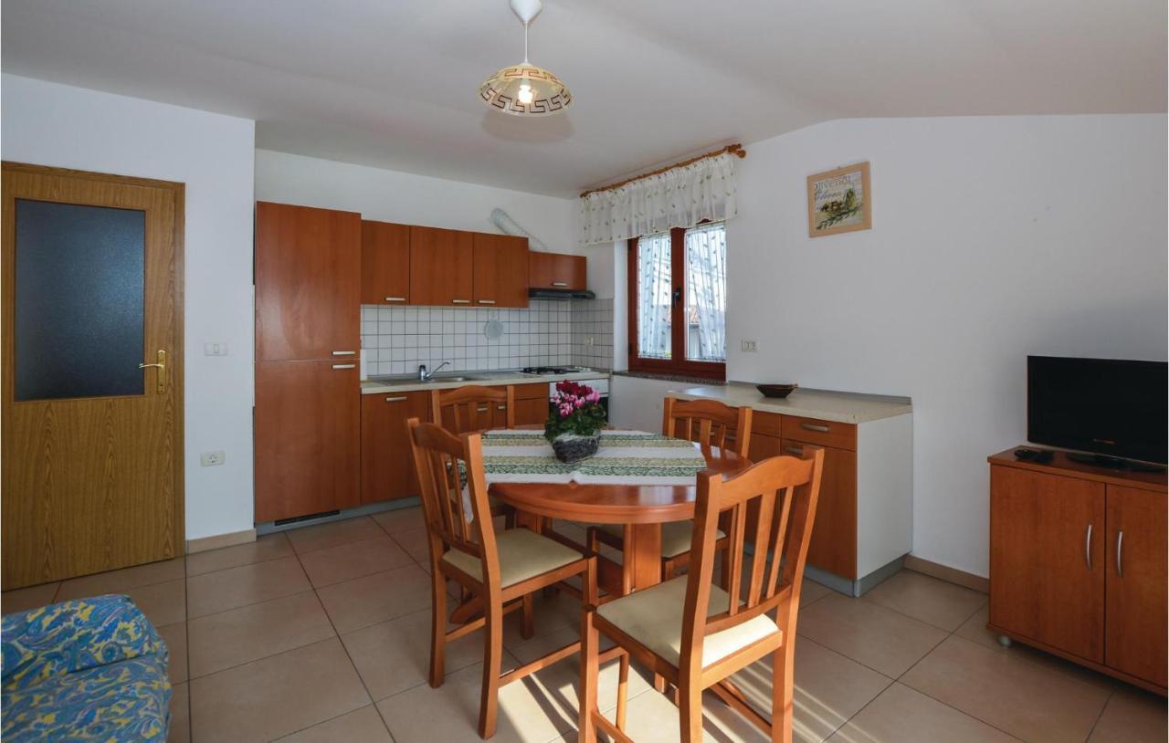 2 Bedroom Amazing Apartment In Порторож Екстериор снимка