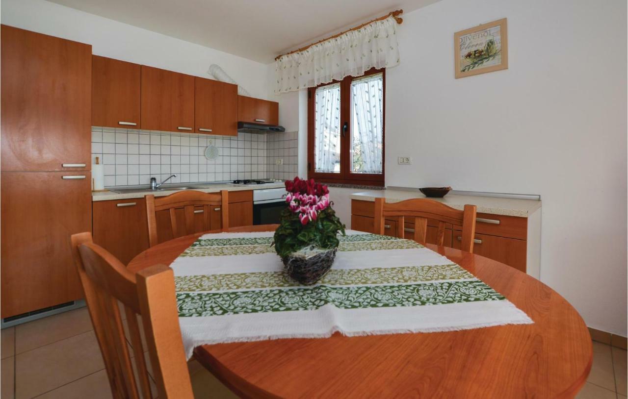 2 Bedroom Amazing Apartment In Порторож Екстериор снимка